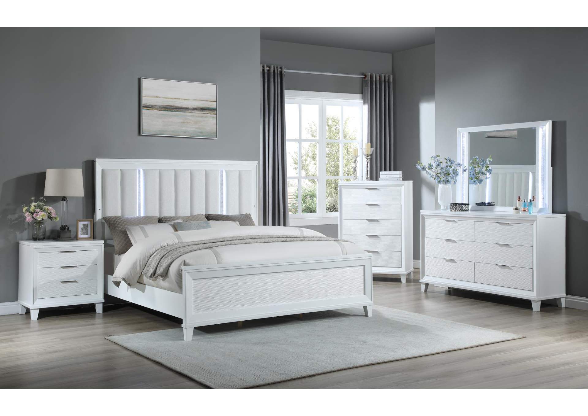 Queen 3 Piece Bedroom Set With Bed, Dresser, and Mirror image 1
