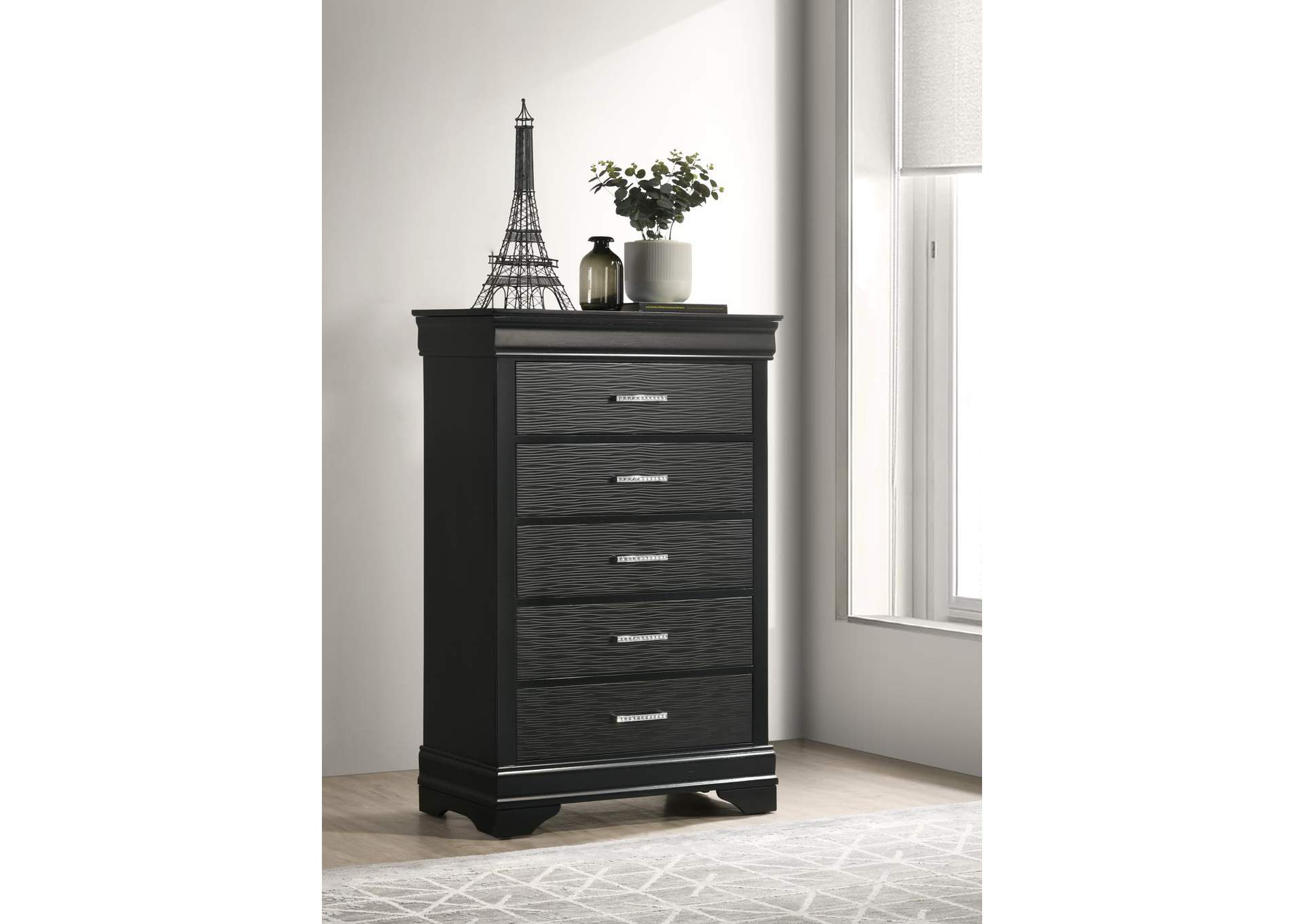 Black Chest image 1