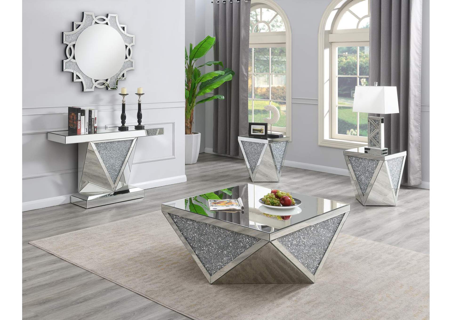 Glamour End Table image 1