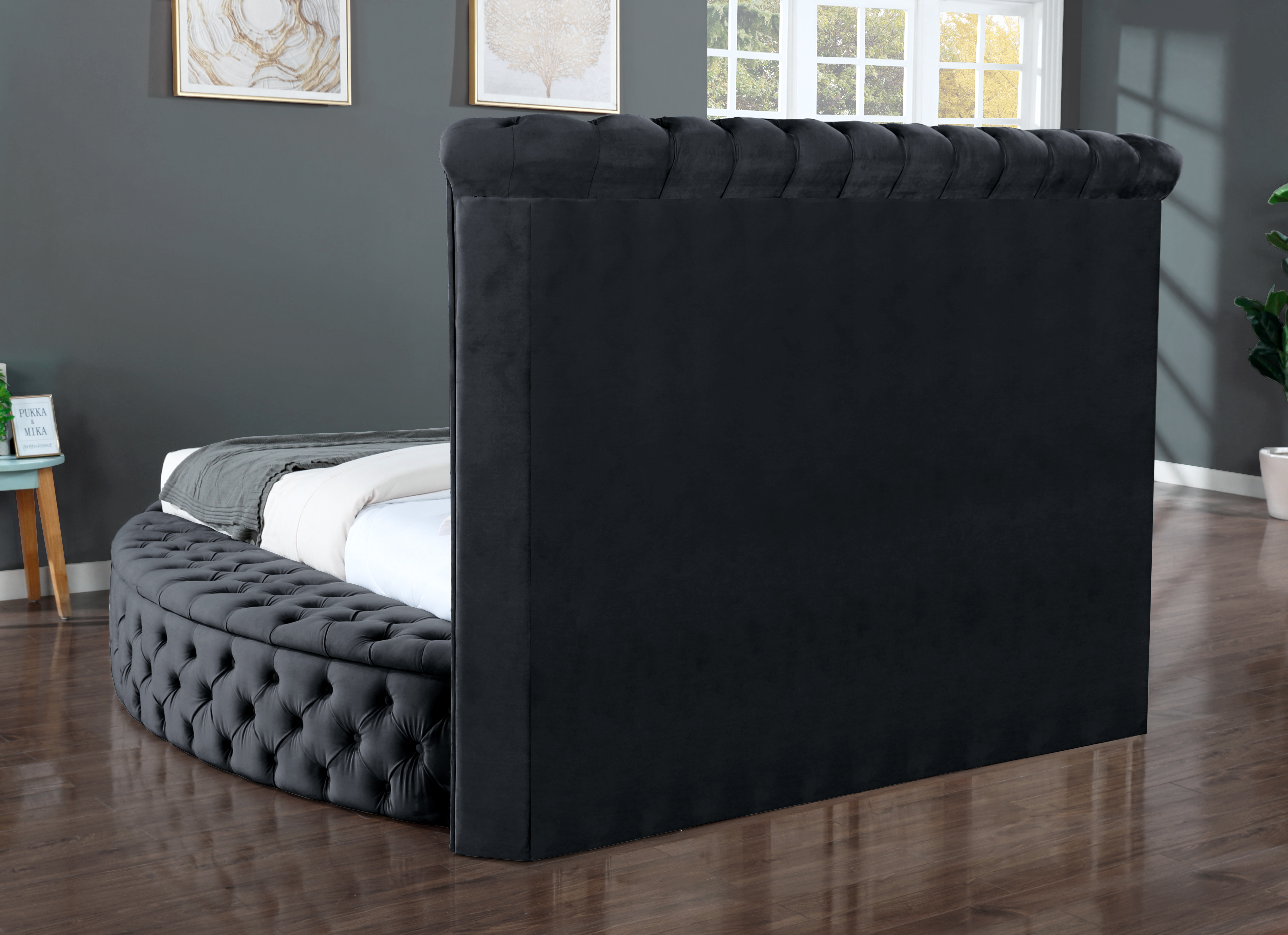 Hazel Black  Queen Upholstered Bed image 7