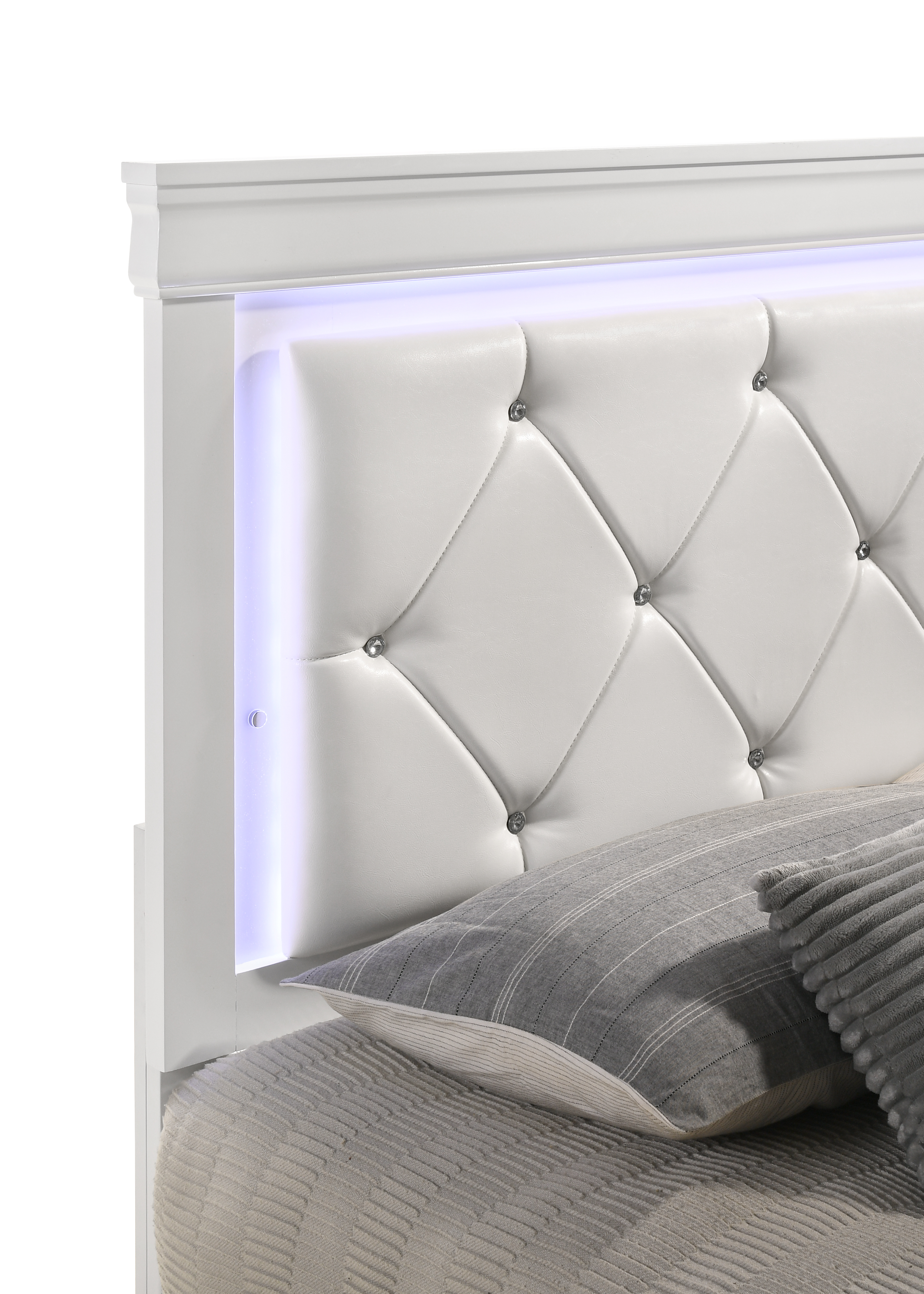 Brooklyn White Full Bed image 5
