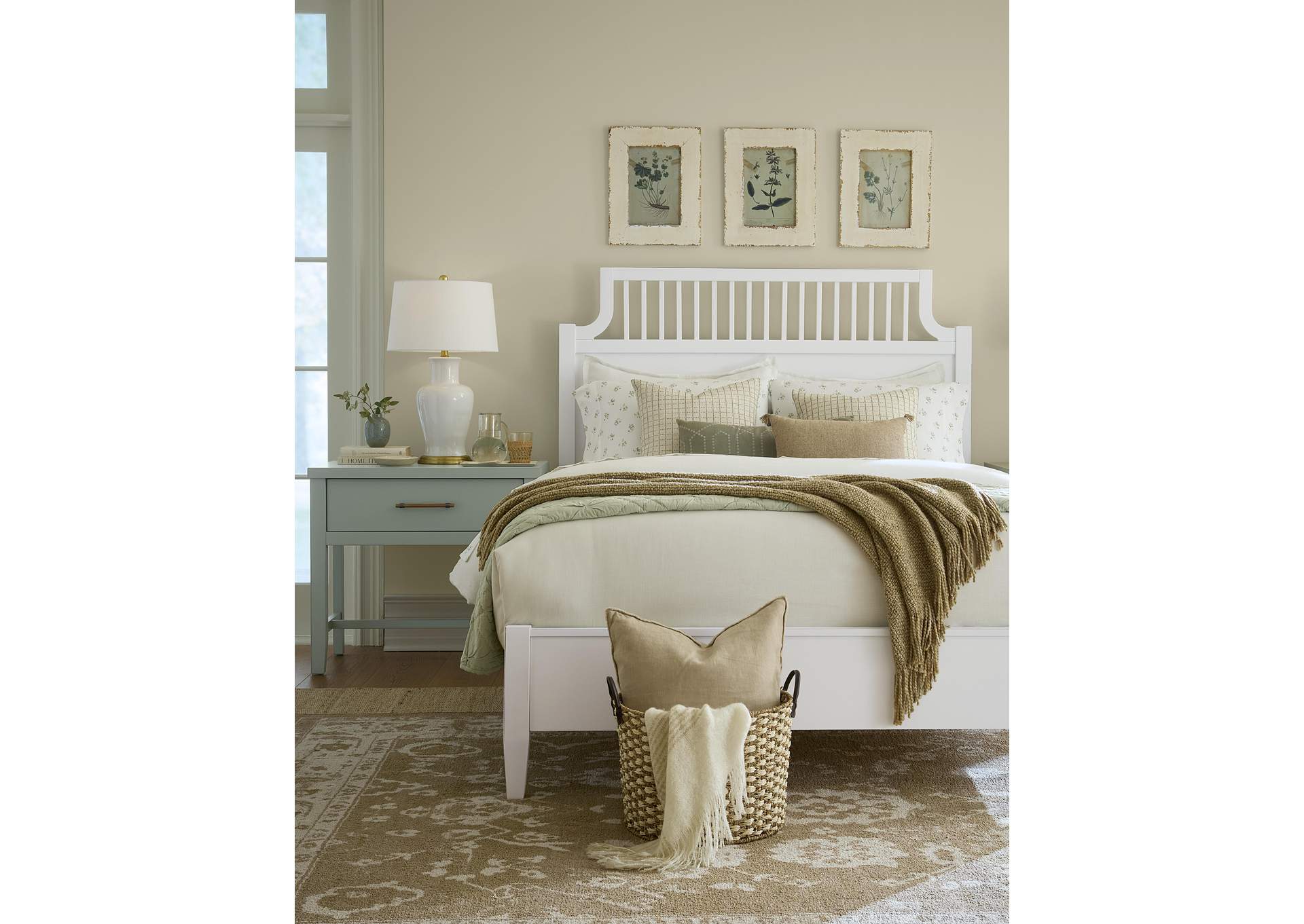 Pure Maple-Cottage White Queen Garden Bed image 3