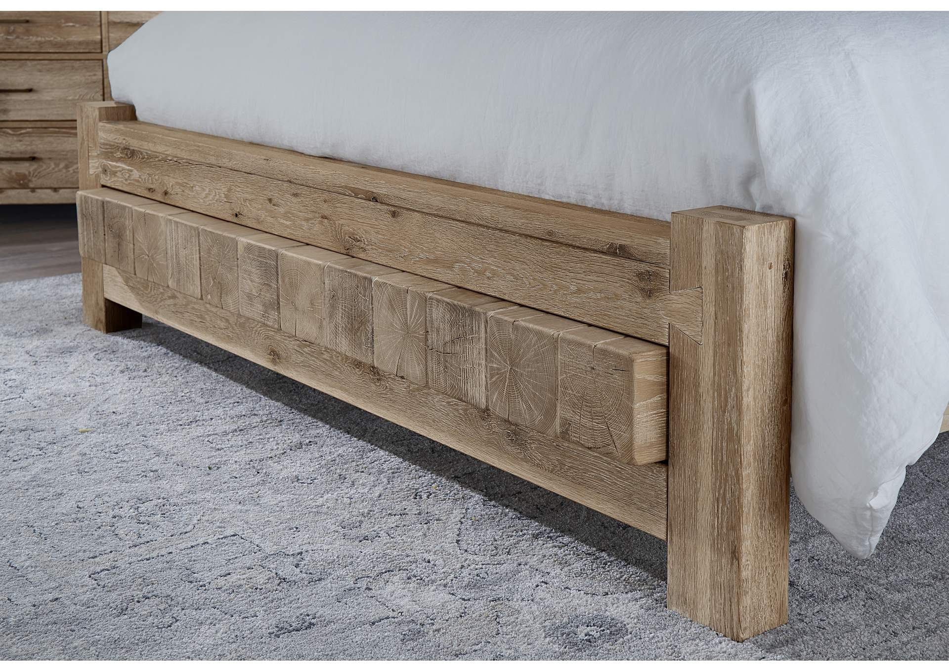 Dovetail - Sun Bleached White King Poster Bed With King Footboard