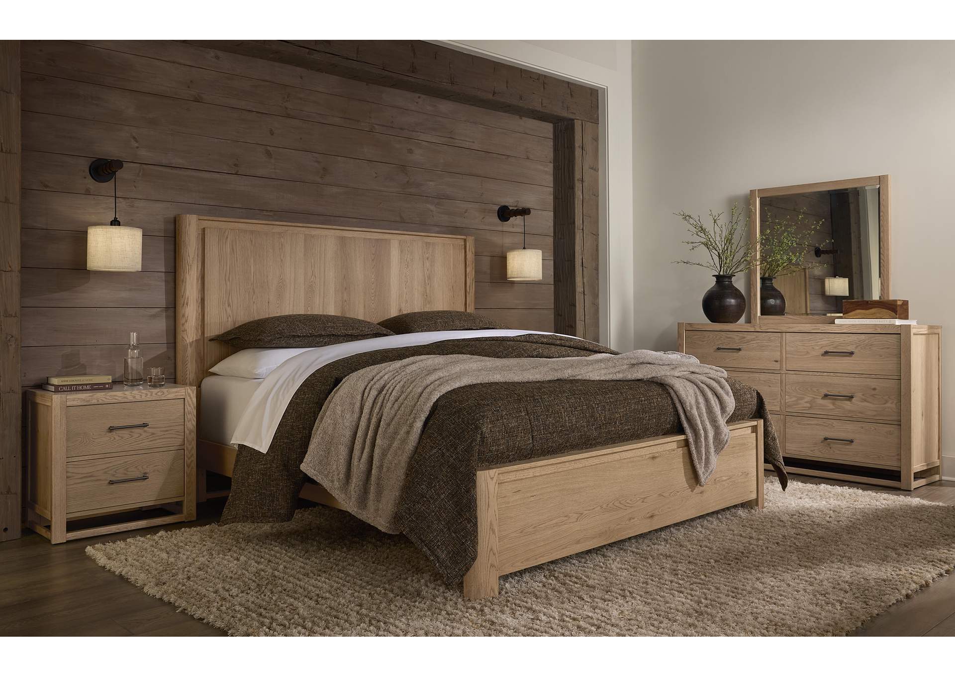 Lodge & Loft-Blond Oak Queen Radius Poster Bed image 4