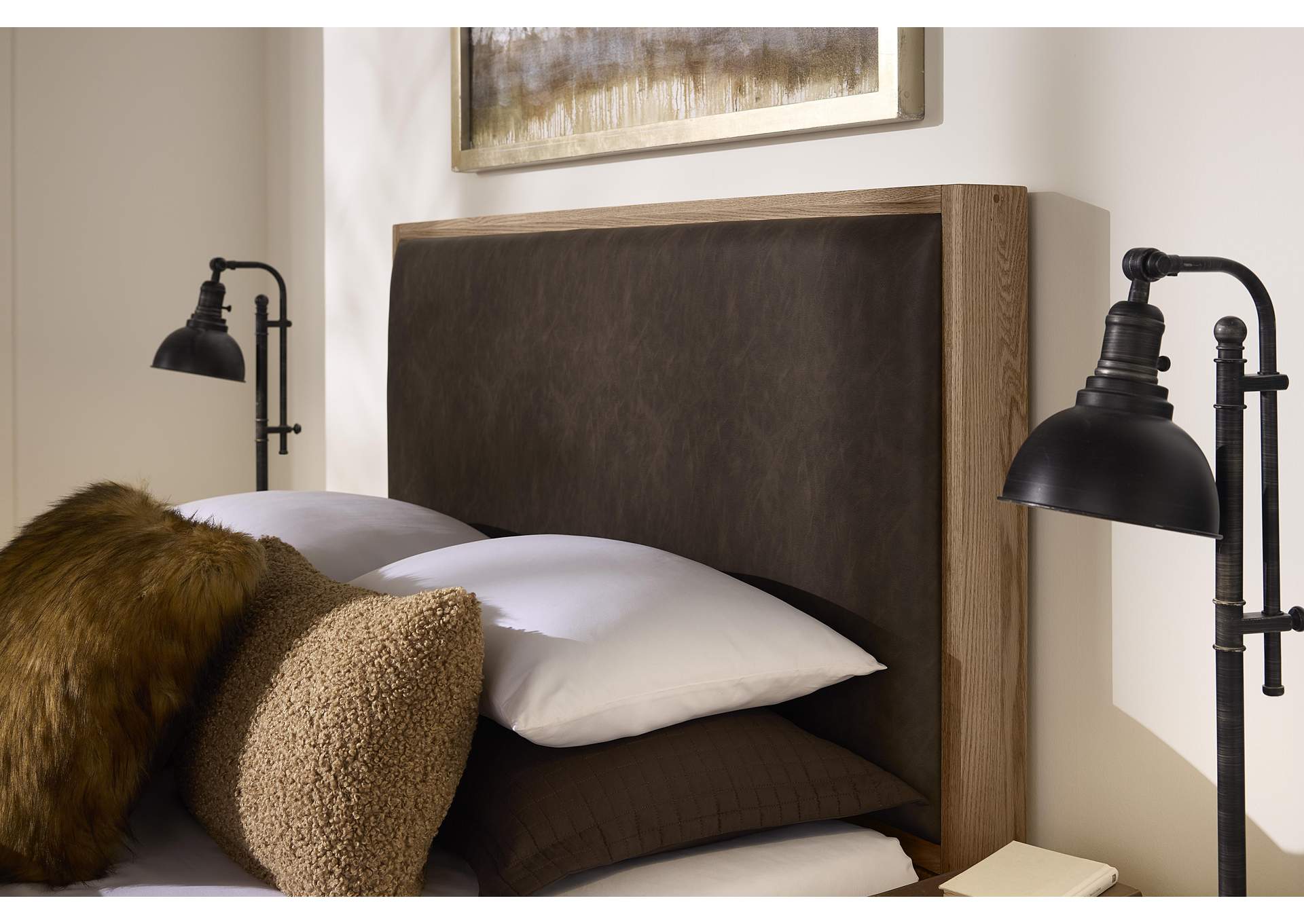 Lodge & Loft-Blond Oak Queen Upholstery Bed - Sedona Brown image 4