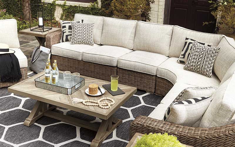 Shop Outdoor