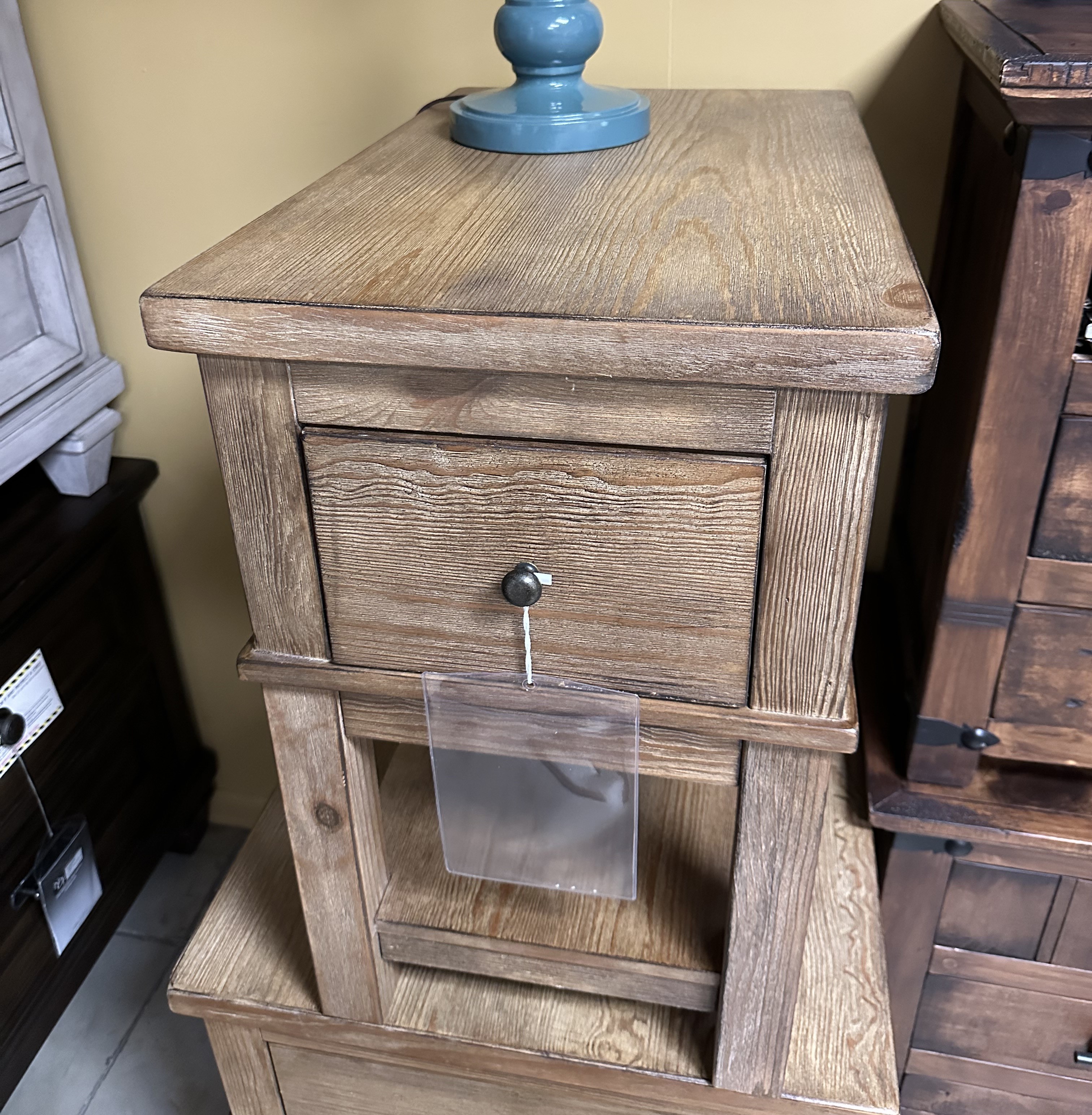 Chairside End Table image 1
