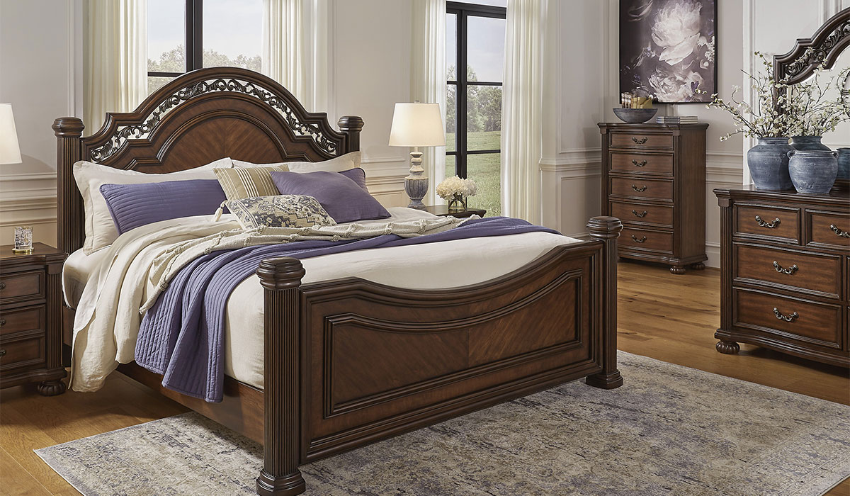 Lavinton Bedroom Collection 