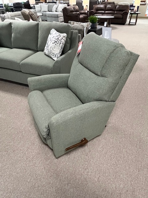 Sparrow Rocker Recliner image 1