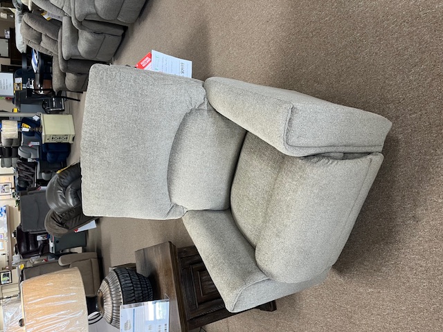 Cassian Rocker Recliner image 1