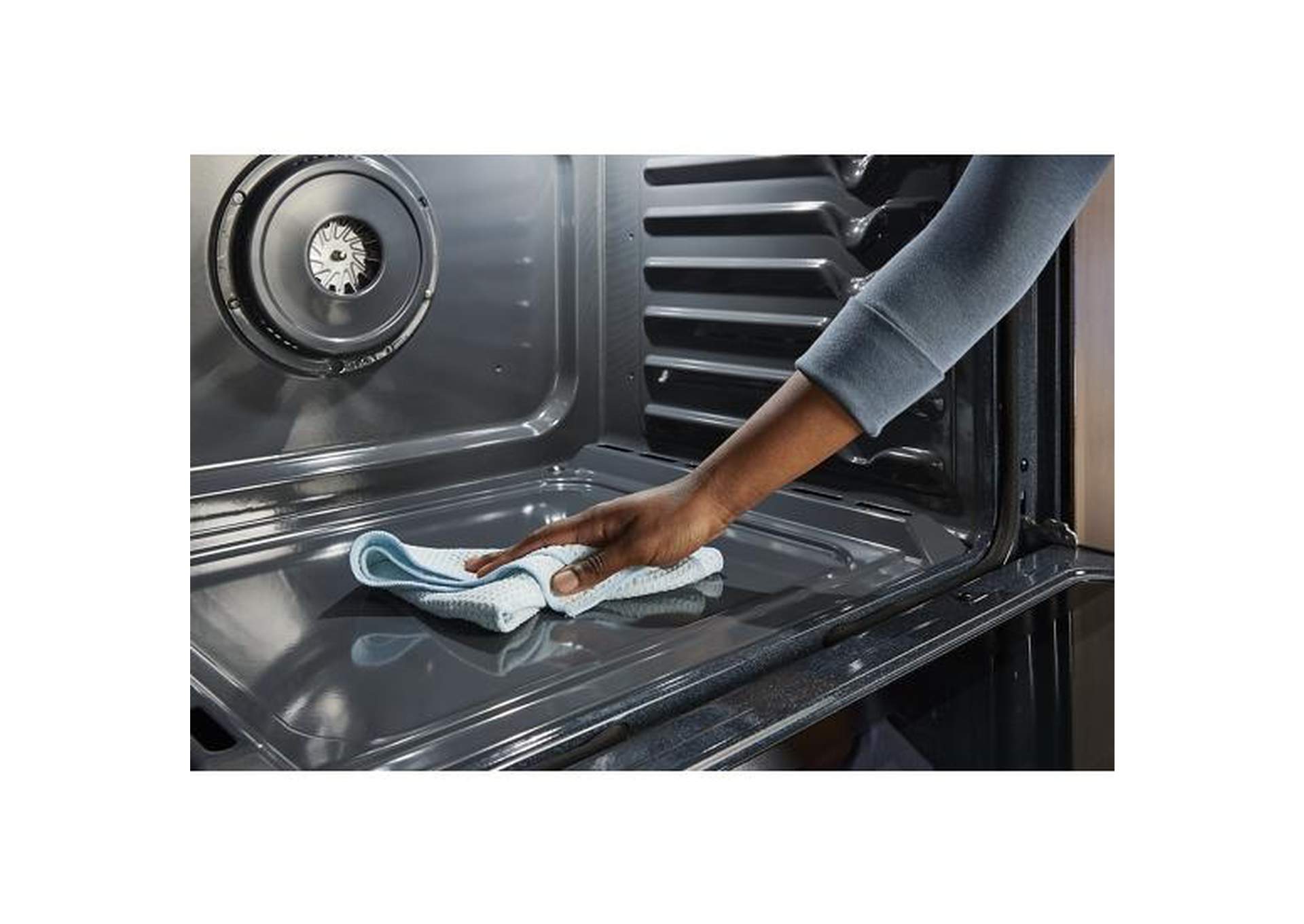 Maytag - 30-Inch Wide Slide-In Electric Range With Air Fry - 6.4 Cu. Ft. - Fingerprint Resistant Stainless Steel