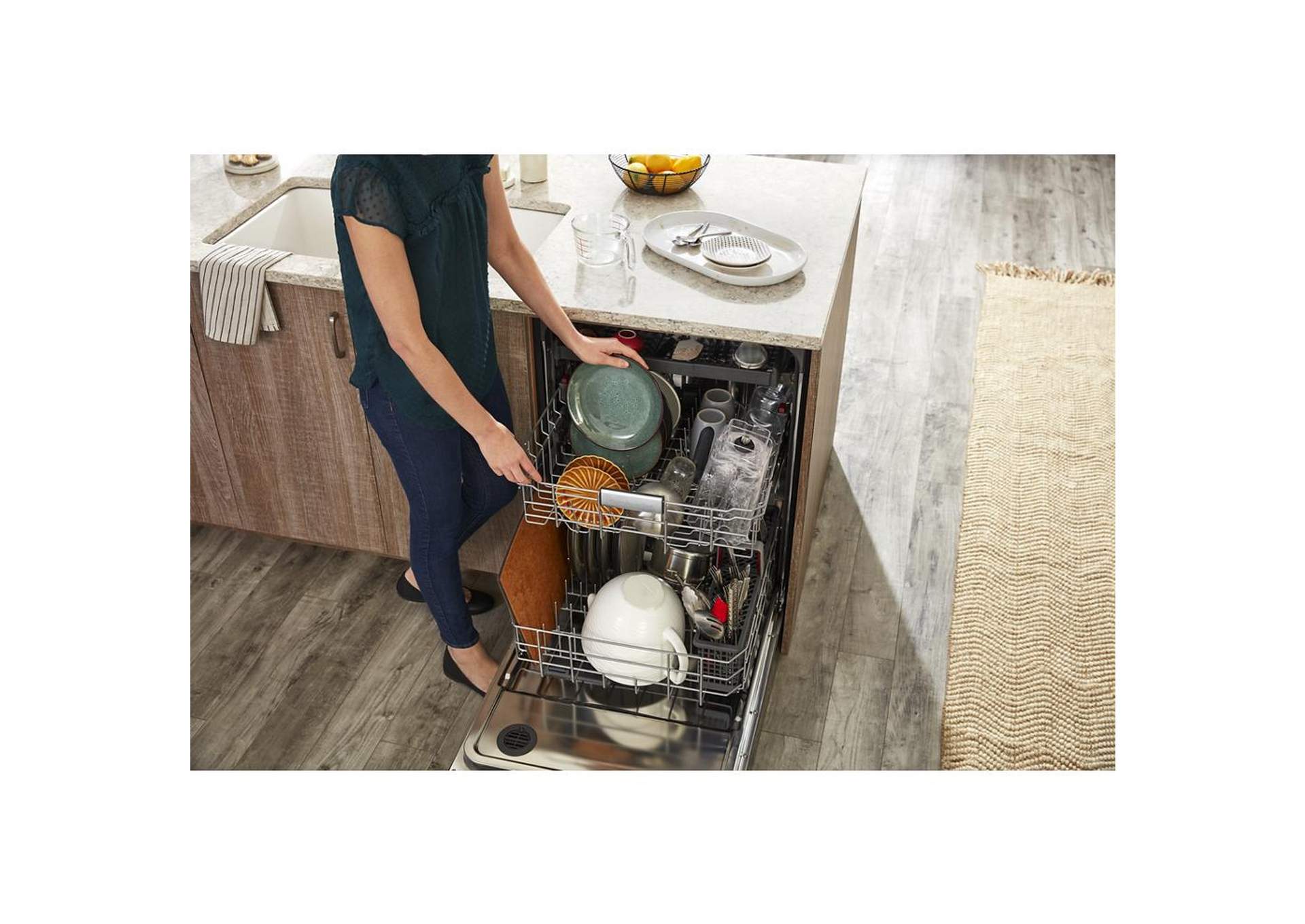 KitchenAid - Third Level Utensil Rack Dishwasher with 30+ Total Wash Jets, 39 dBA - White