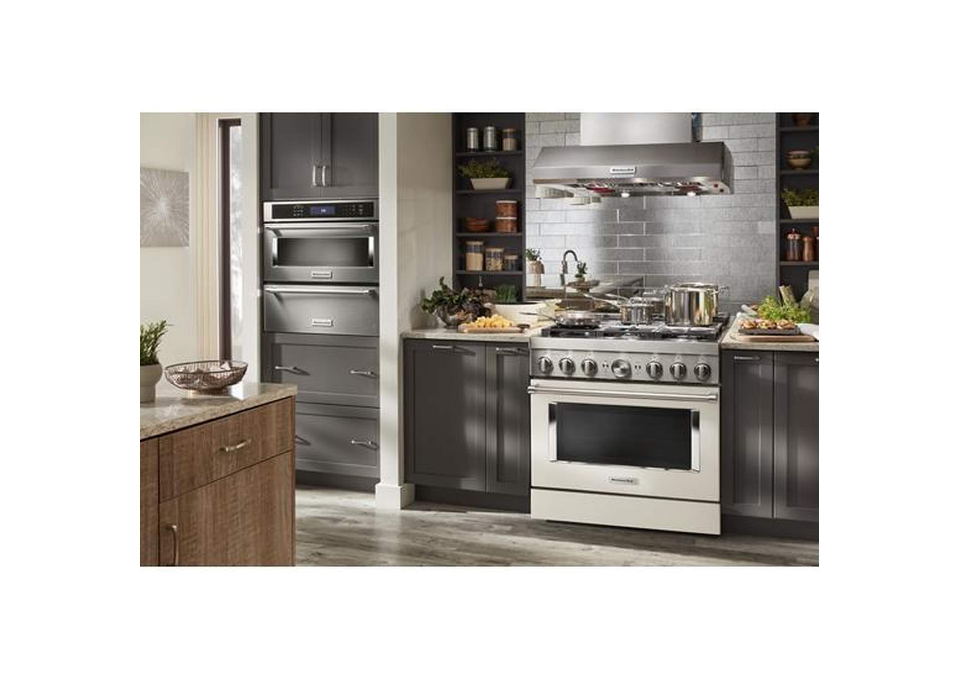 KitchenAid® 36'' Smart Commercial-Style Gas Range with 6 Burners - Milkshake