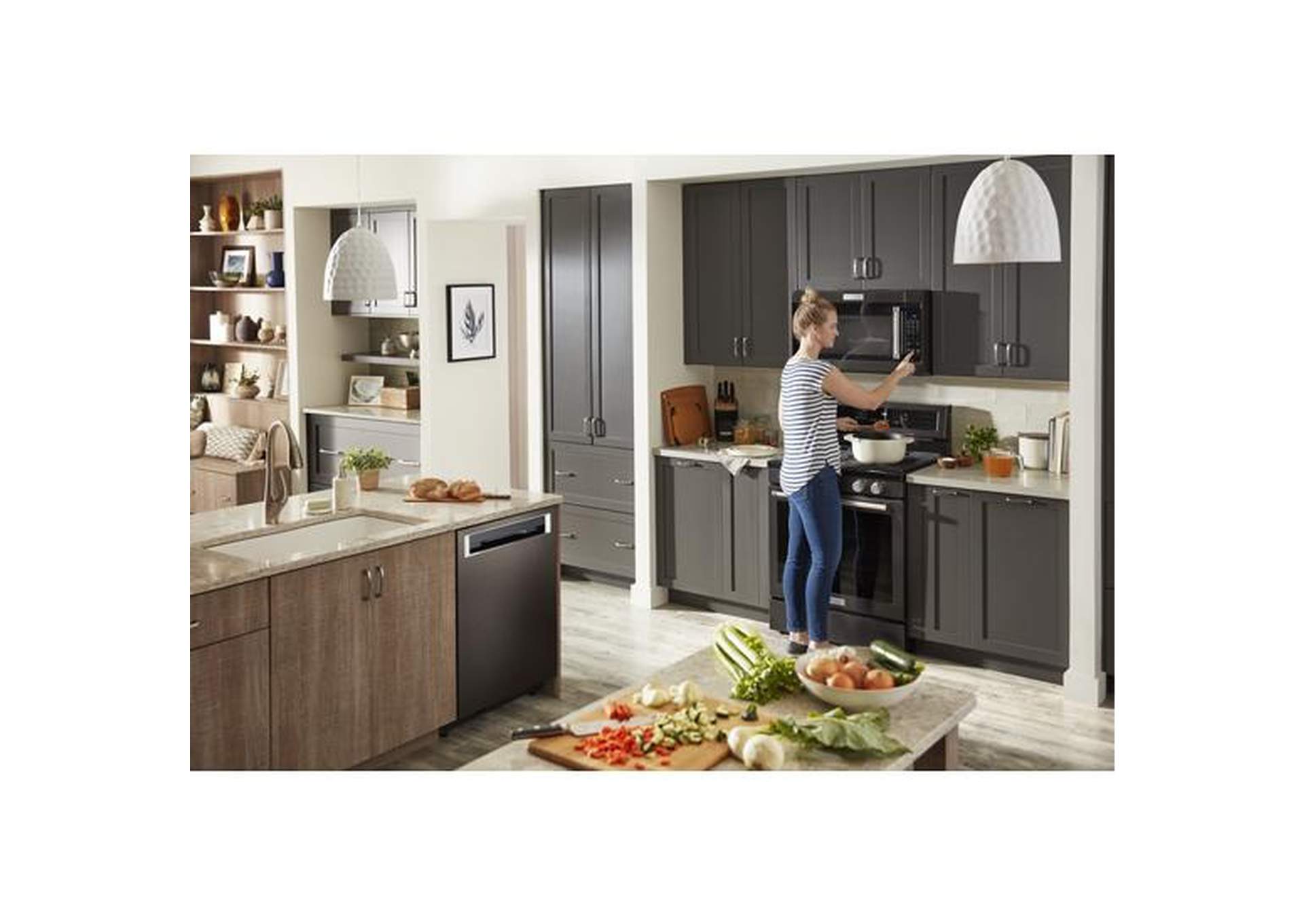 KitchenAid - 30-Inch 5-Burner Gas Convection Range - Black Stainless Steel with PrintShield™ Finish